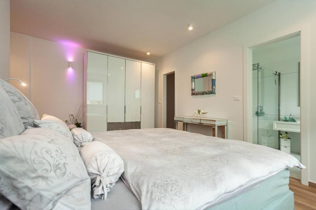 Apartment Capo D'Oro Ровин Екстериор снимка